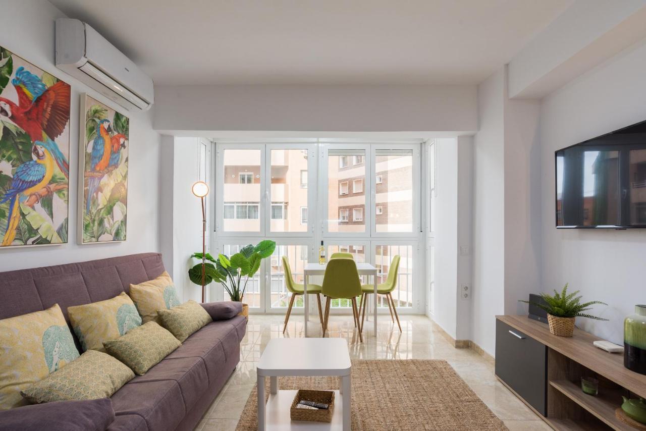 Mp5-Just Renovated Apartment Right On The Beach Malaga Zewnętrze zdjęcie
