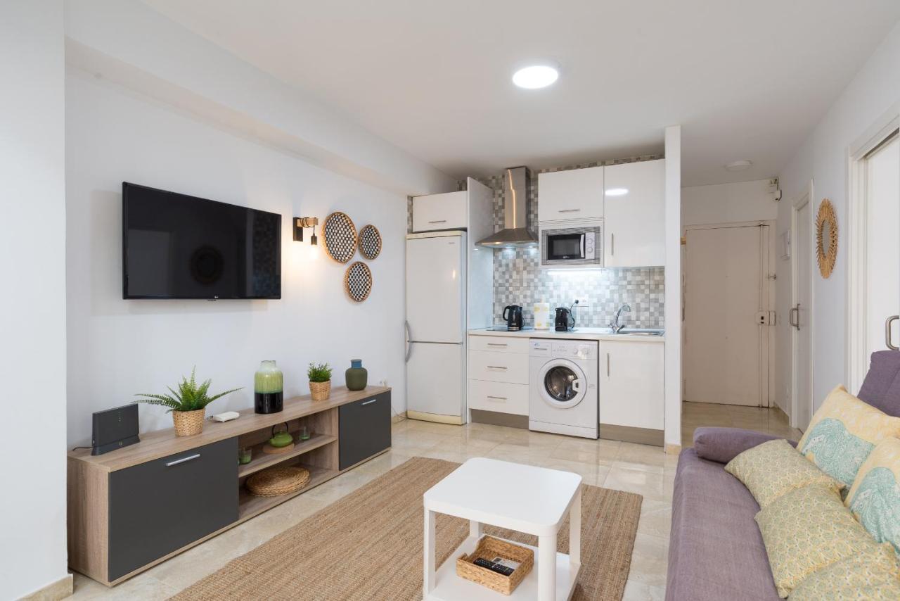 Mp5-Just Renovated Apartment Right On The Beach Malaga Zewnętrze zdjęcie