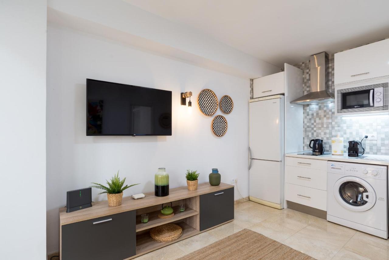 Mp5-Just Renovated Apartment Right On The Beach Malaga Zewnętrze zdjęcie