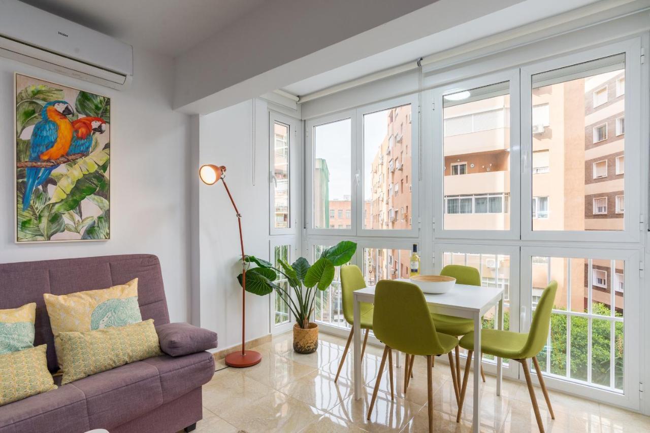 Mp5-Just Renovated Apartment Right On The Beach Malaga Zewnętrze zdjęcie